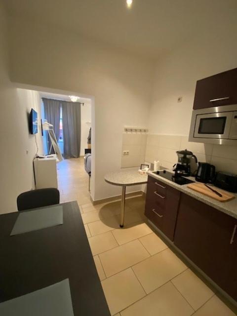 Studio Apartment Im Palais Fleur Blanche Потсдам Экстерьер фото